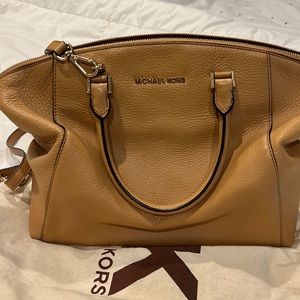 Gently used cream/tan Michael Kors handbag - great for work or travel.